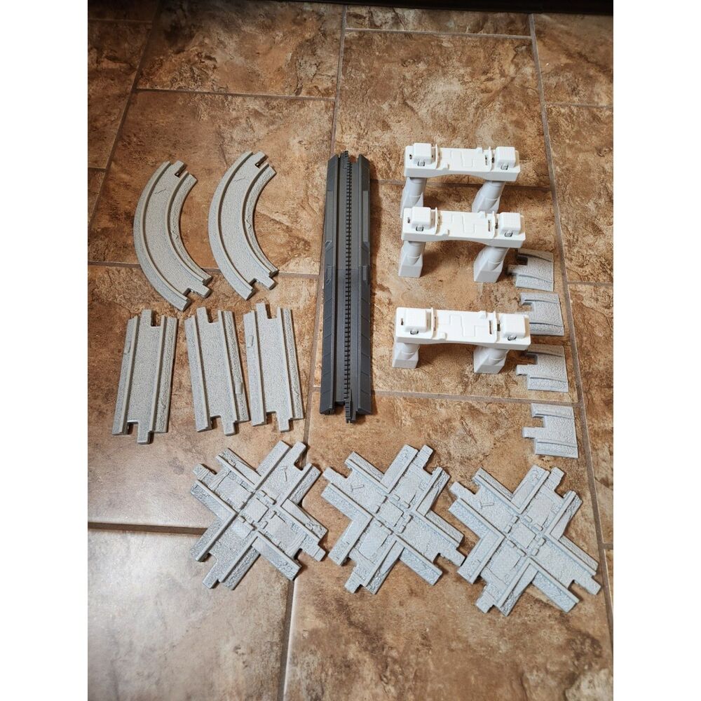 Fisher‑Price GeoTrax Gray Column Risers Track Pieces Lot